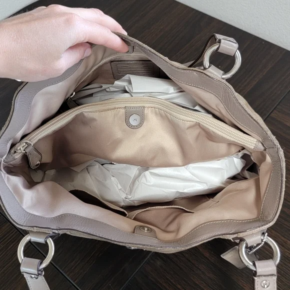 Coach Campbell Suede Belle Carry All F24688 Big Buckle - Picture 7 of 13